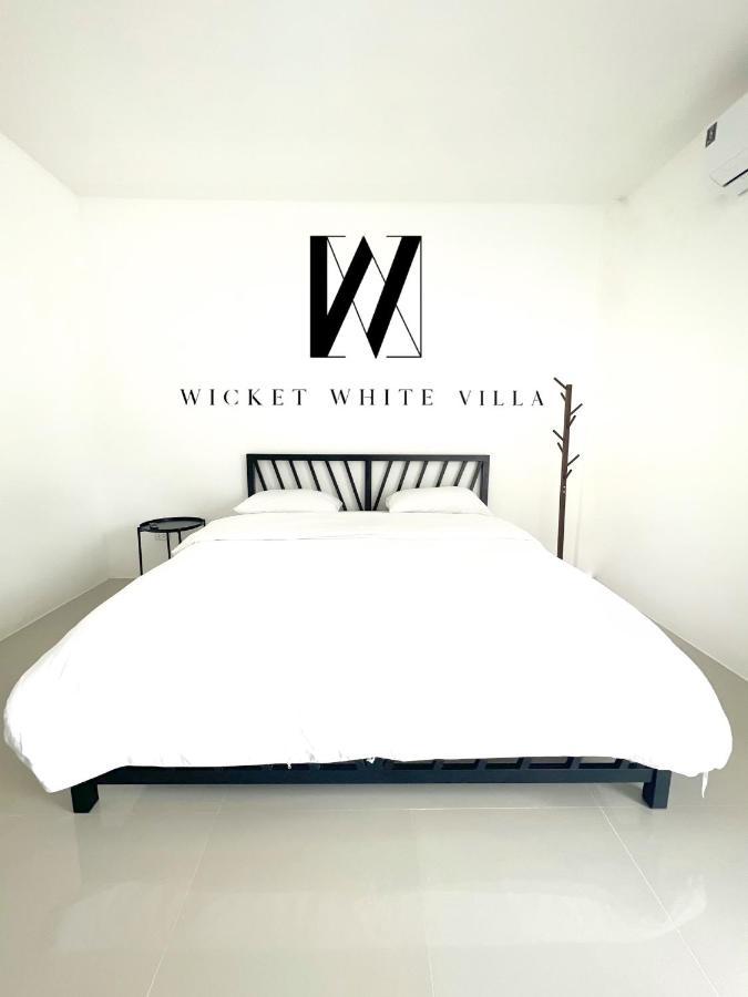 Wicket White Villa Photharam 외부 사진